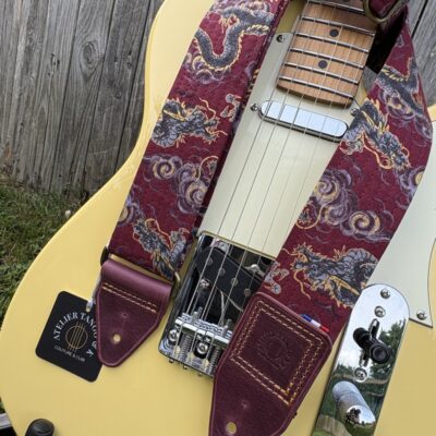 Sangle de guitare Dragons Ryu bordeaux et cuir atelier Tango&K (4)