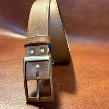 Modède de ceinture sur mesure en collet de cuir gras coloris capuccino tannage végétal atelier Tango&K (2)