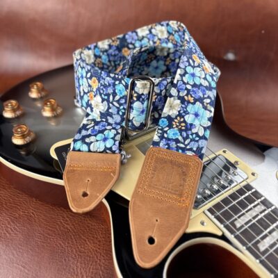 Sangle de guitare artisanale Bleu d'azur en tissu coton et cuir tabac atelier Tango&K pièce unique (5)